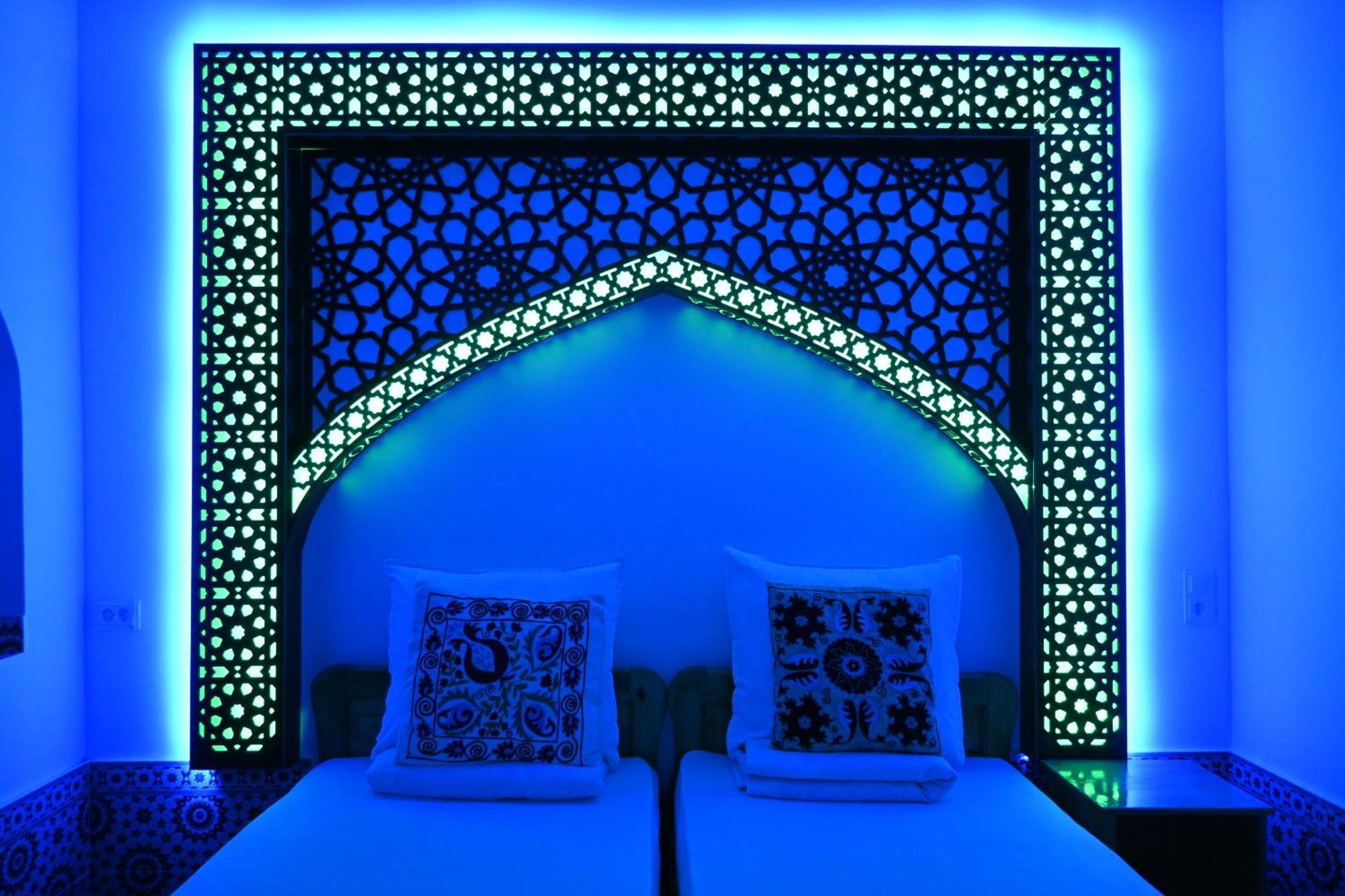 Khiva Tosh Darvoza & Trip Service Bagian luar foto
